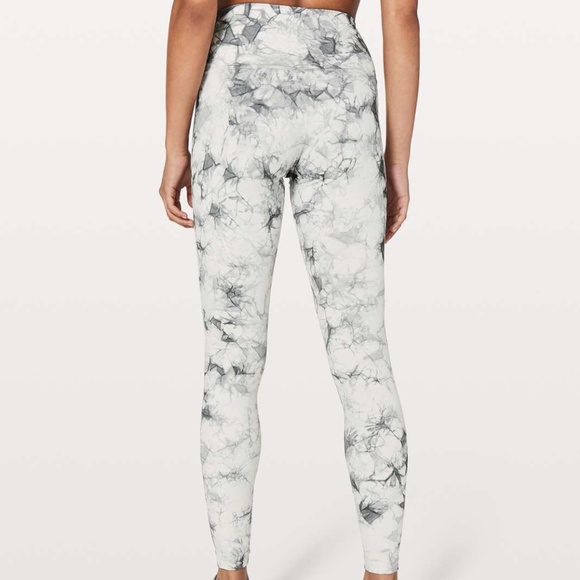 lululemon limited edition Shibori *SOLD* - Picture 2 of 3